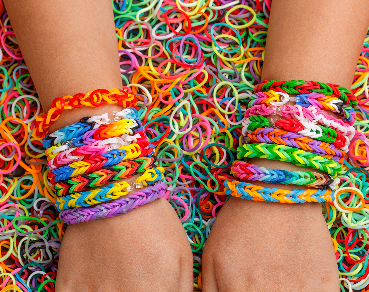 Colorful rubber band bracelets Stock Photo by ©5seconds 78396464-calidas.vn
