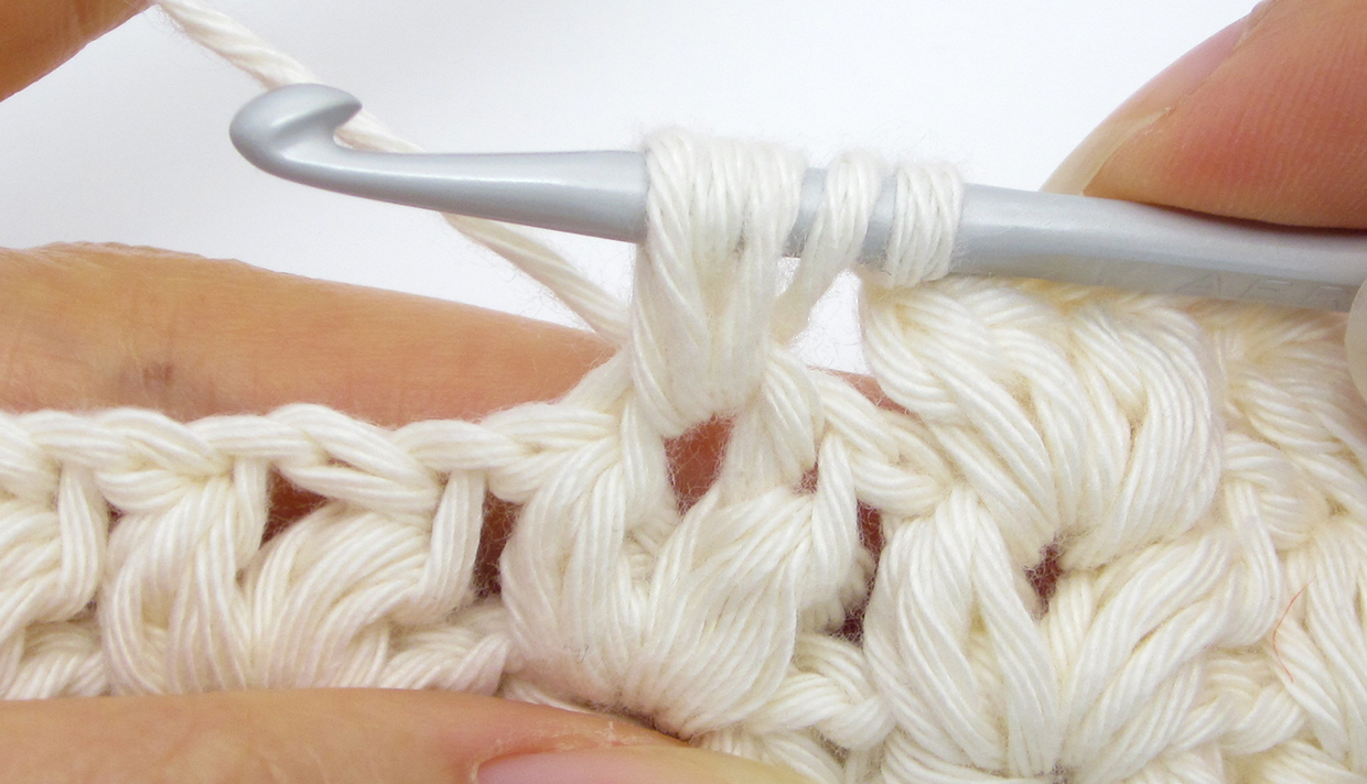 How to crochet knit stitch – puff knit stitches – step 03