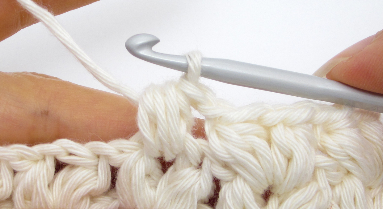 How to crochet knit stitch – puff knit stitches – step 05
