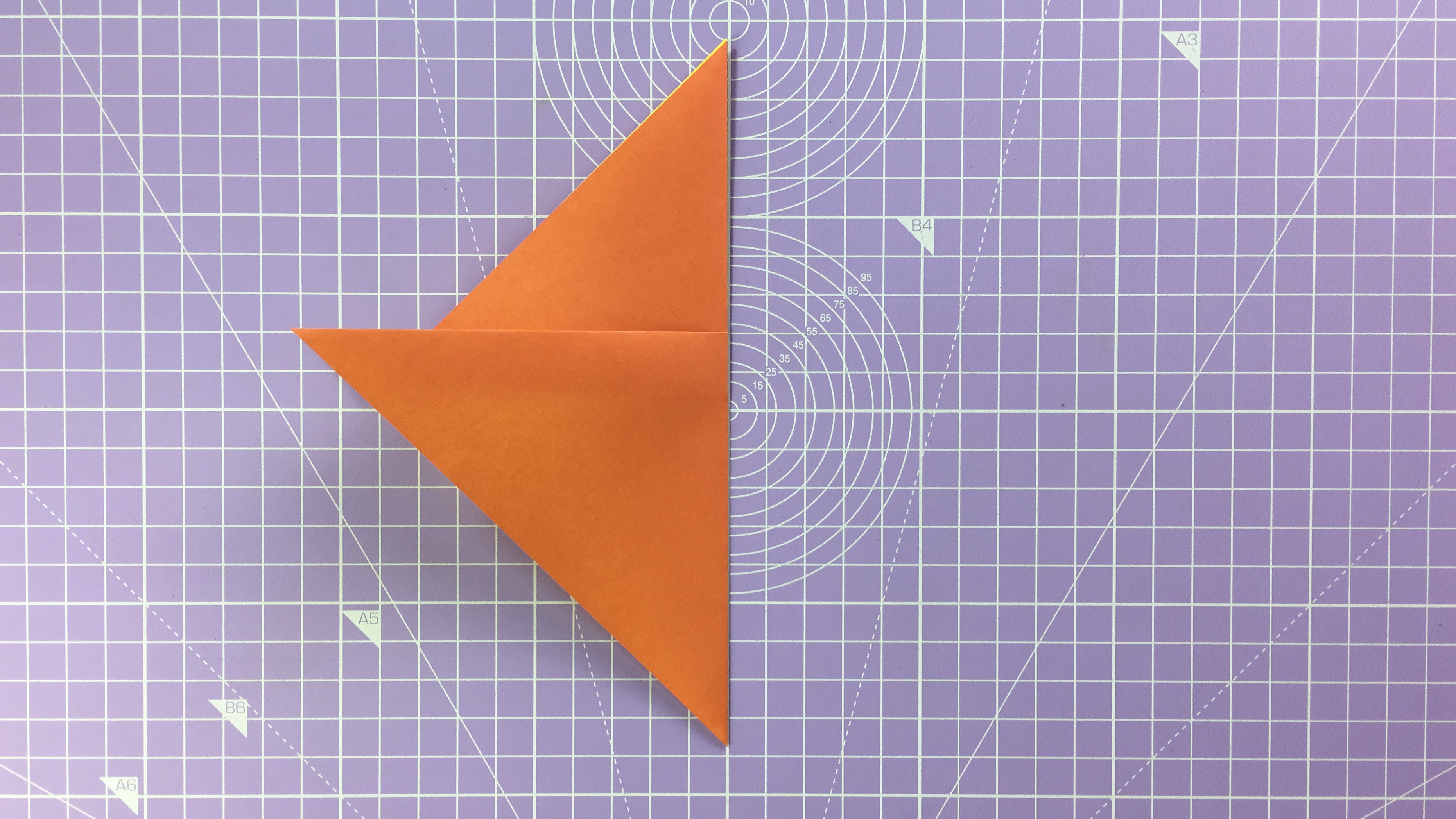 How to make an origami duck – step 3a