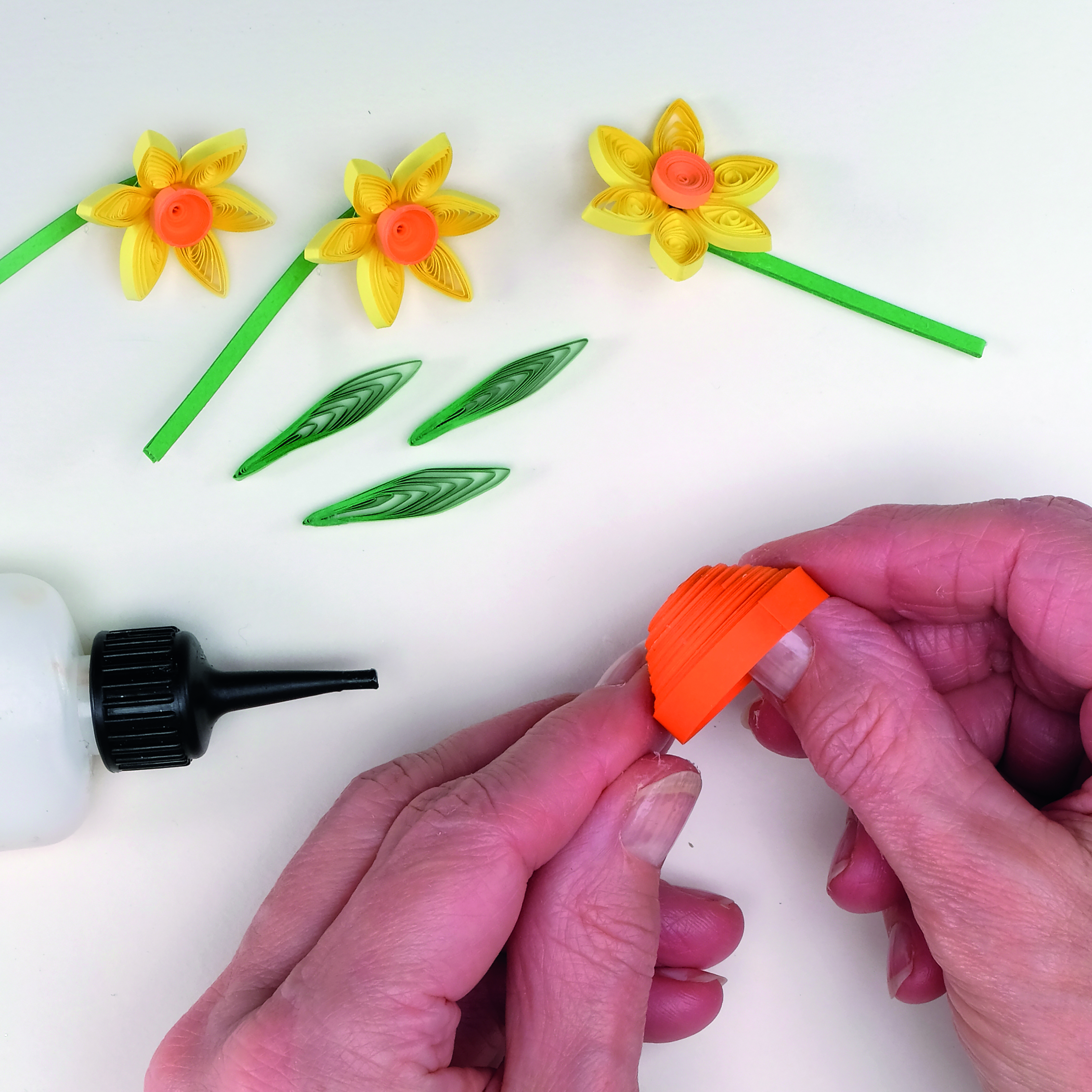 How to make quilled flowers – daffodils, step 4