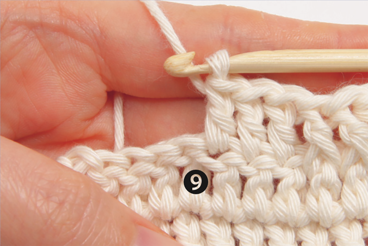 How_to_crochet_back_post_treble_step_01