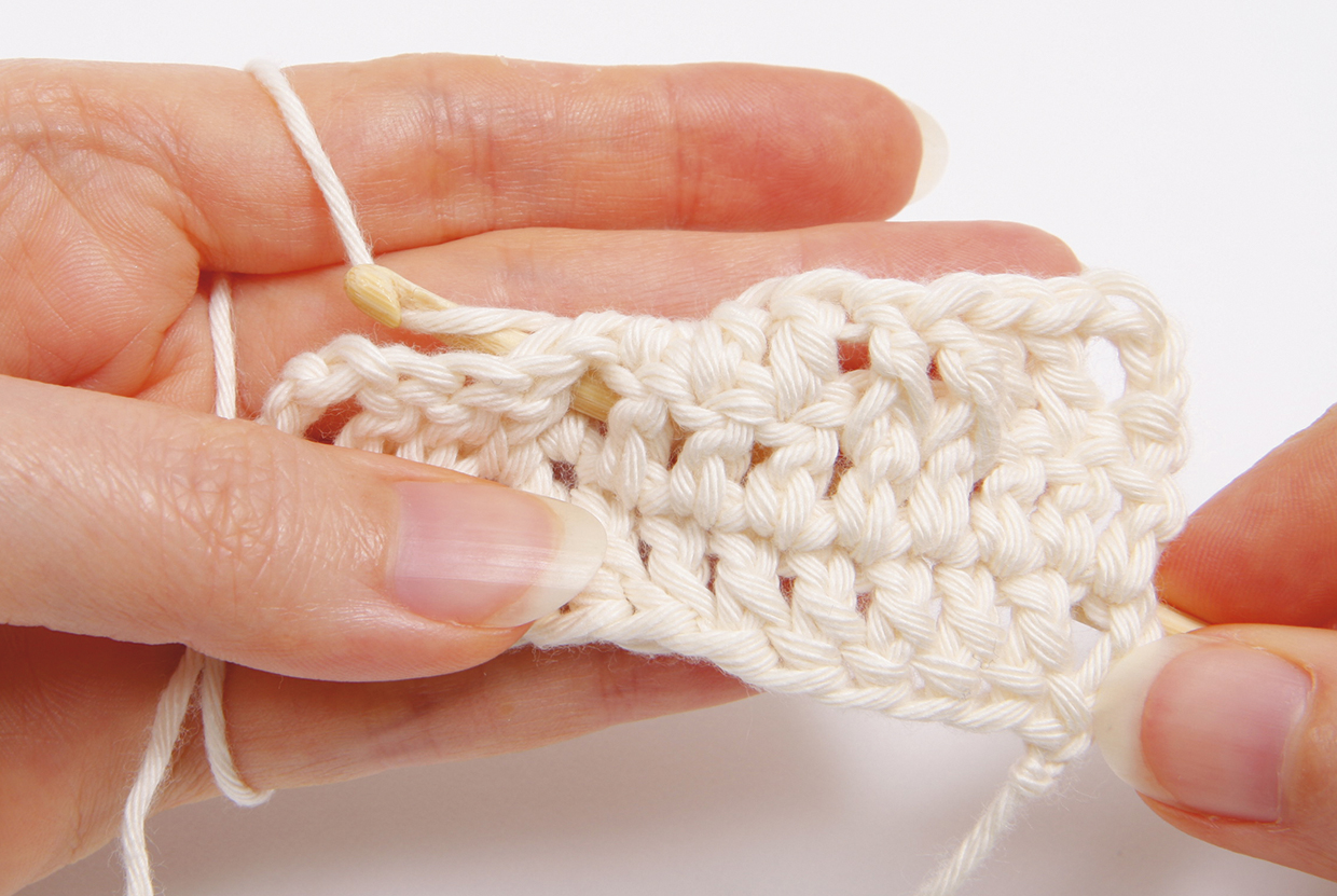 How_to_crochet_back_post_treble_step_05