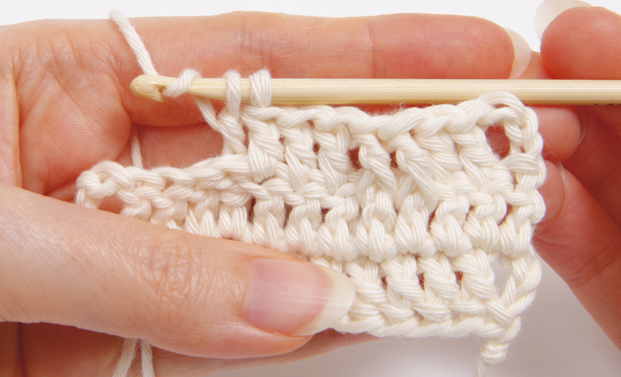 How_to_crochet_back_post_treble_step_07