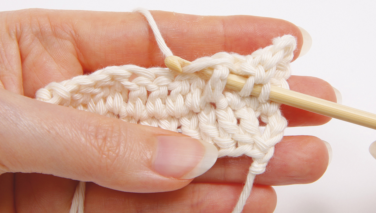 How_to_crochet_front_post_treble_step_05