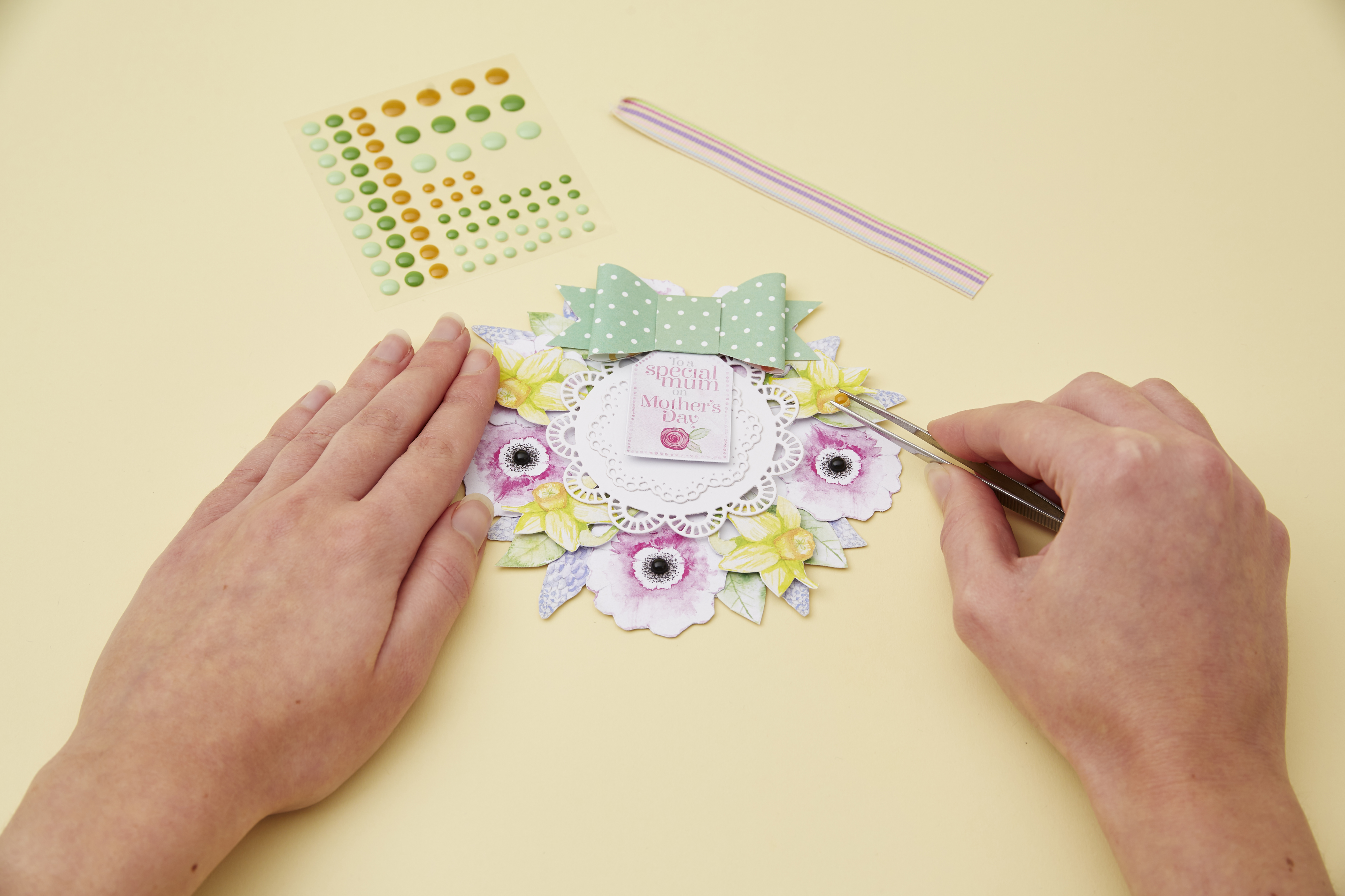 Mother’s Day wreath – step 8