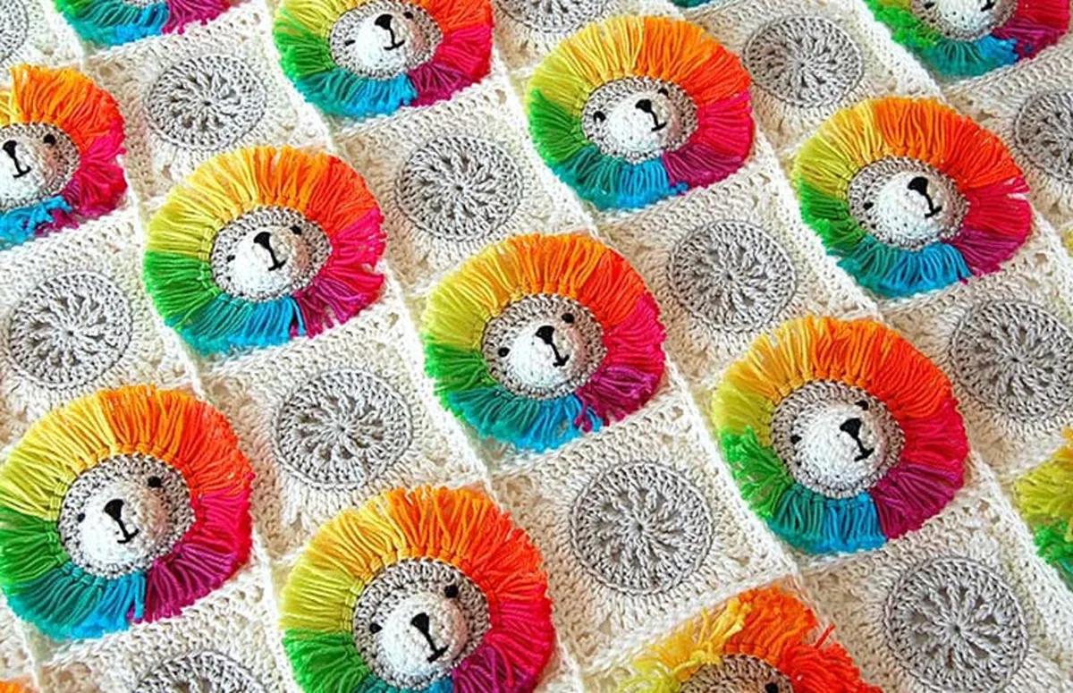 Rainbow lion crochet baby blanket pattern