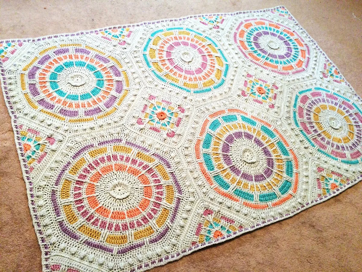 Summer_mosaic_blanket_pattern