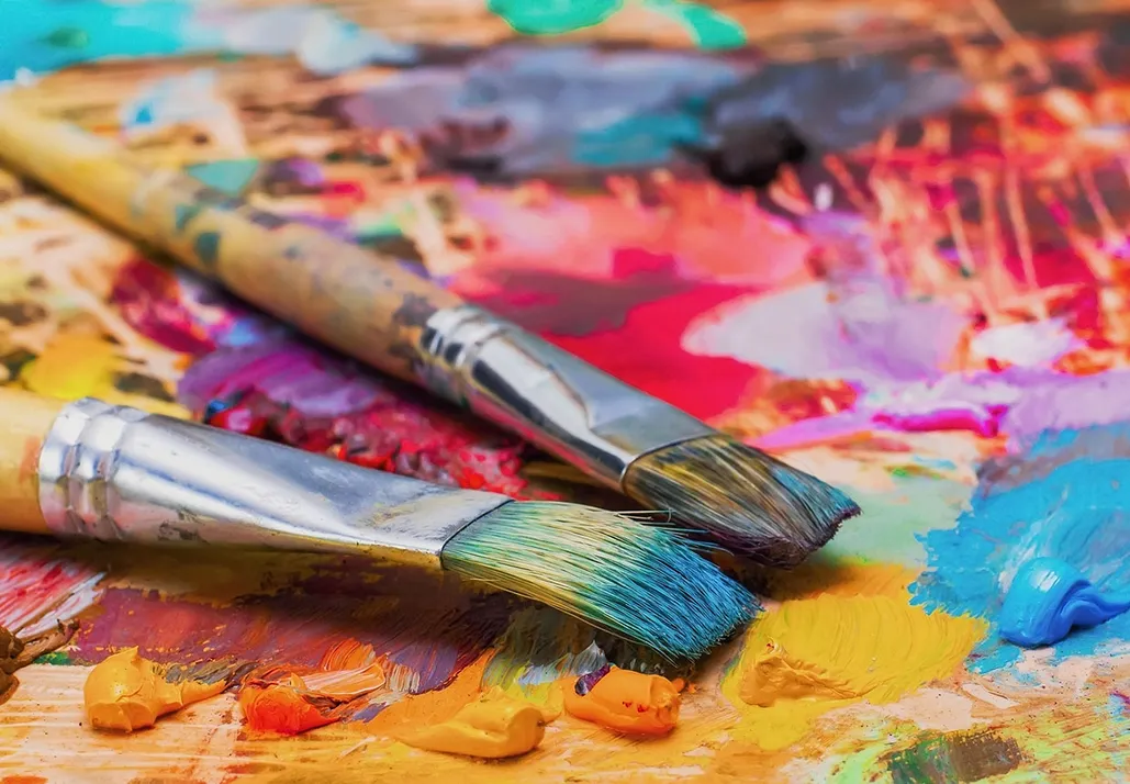 Artist Quality vs Student Grade Acrylics - 8 Key Differences