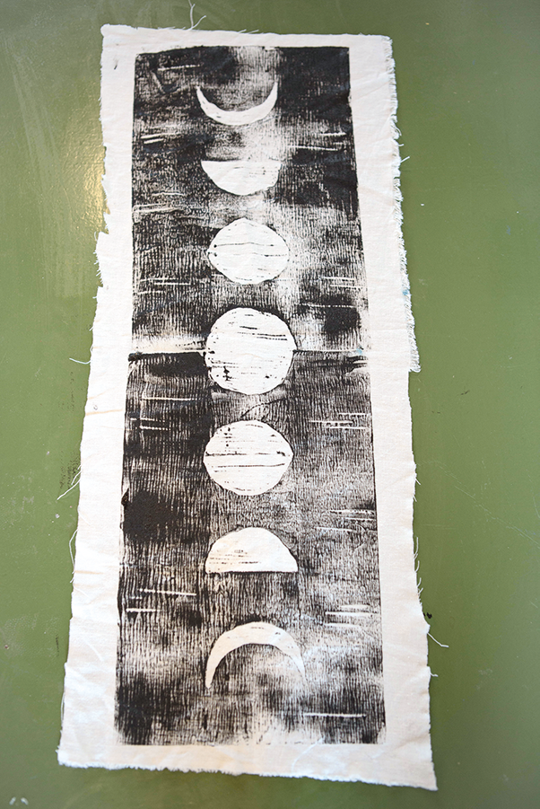 diy lino printing phases of the moon step10a