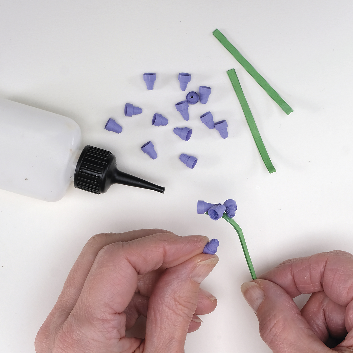 How-to-make-quilled-flowers-bluebells-step-2