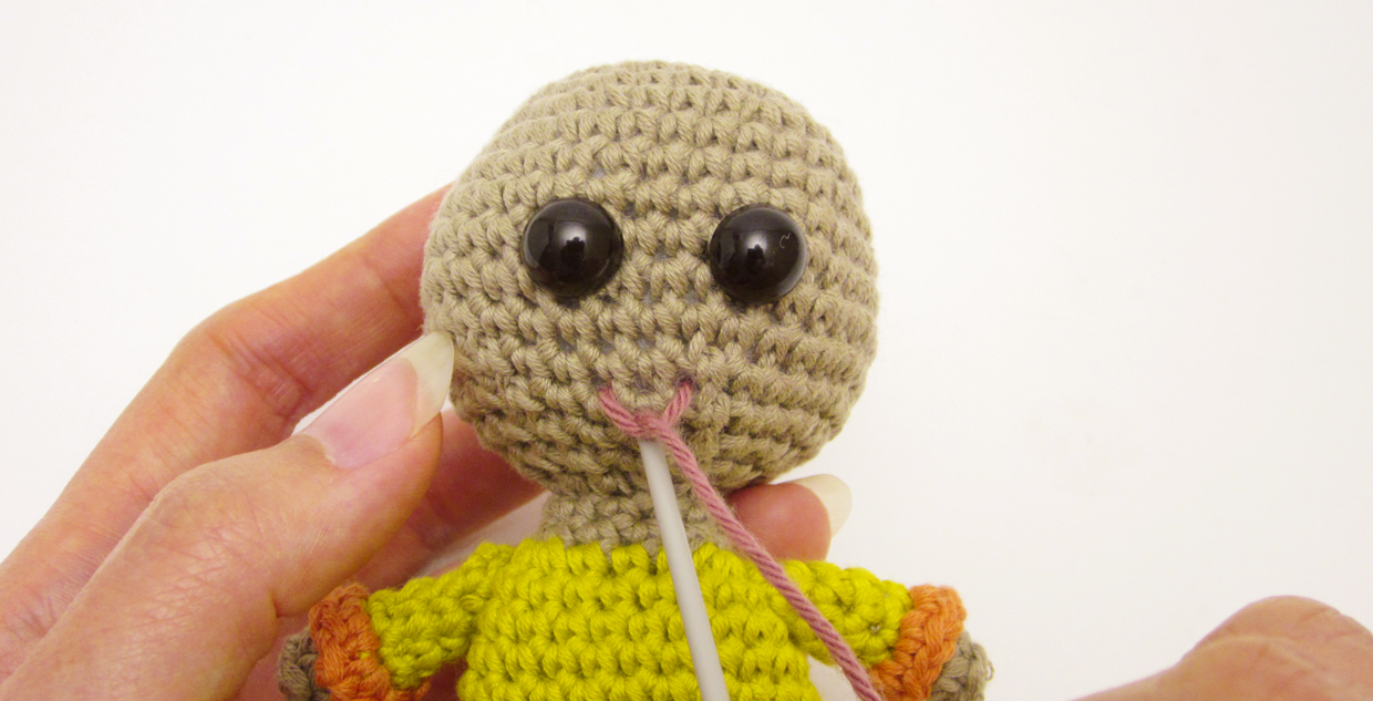 How_to_make_amigurumi_faces_step03