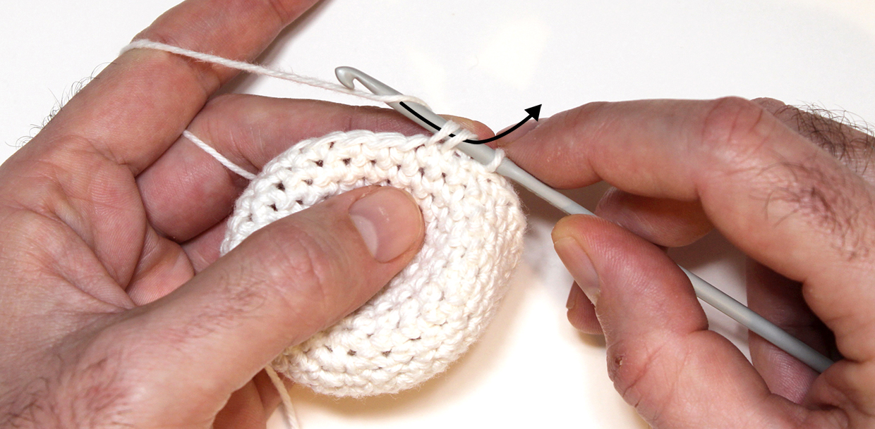 how to invisible decrease crochet step 04