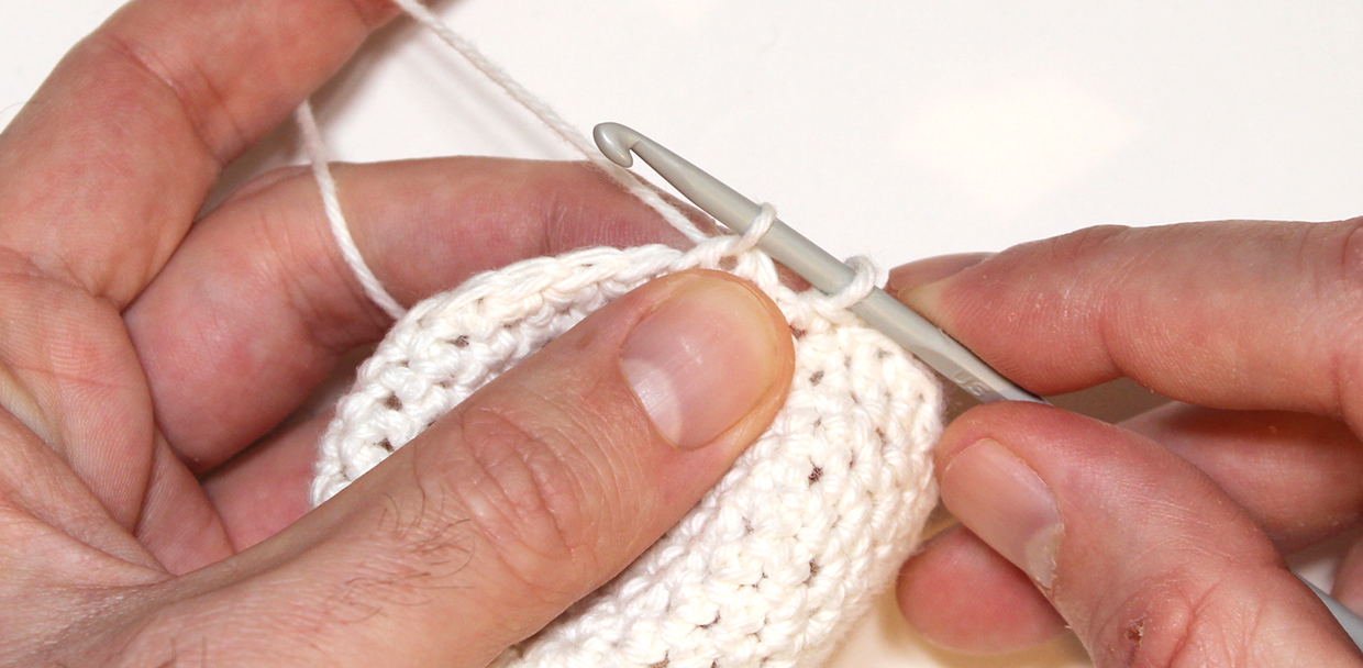 how to invisible decrease crochet step 05