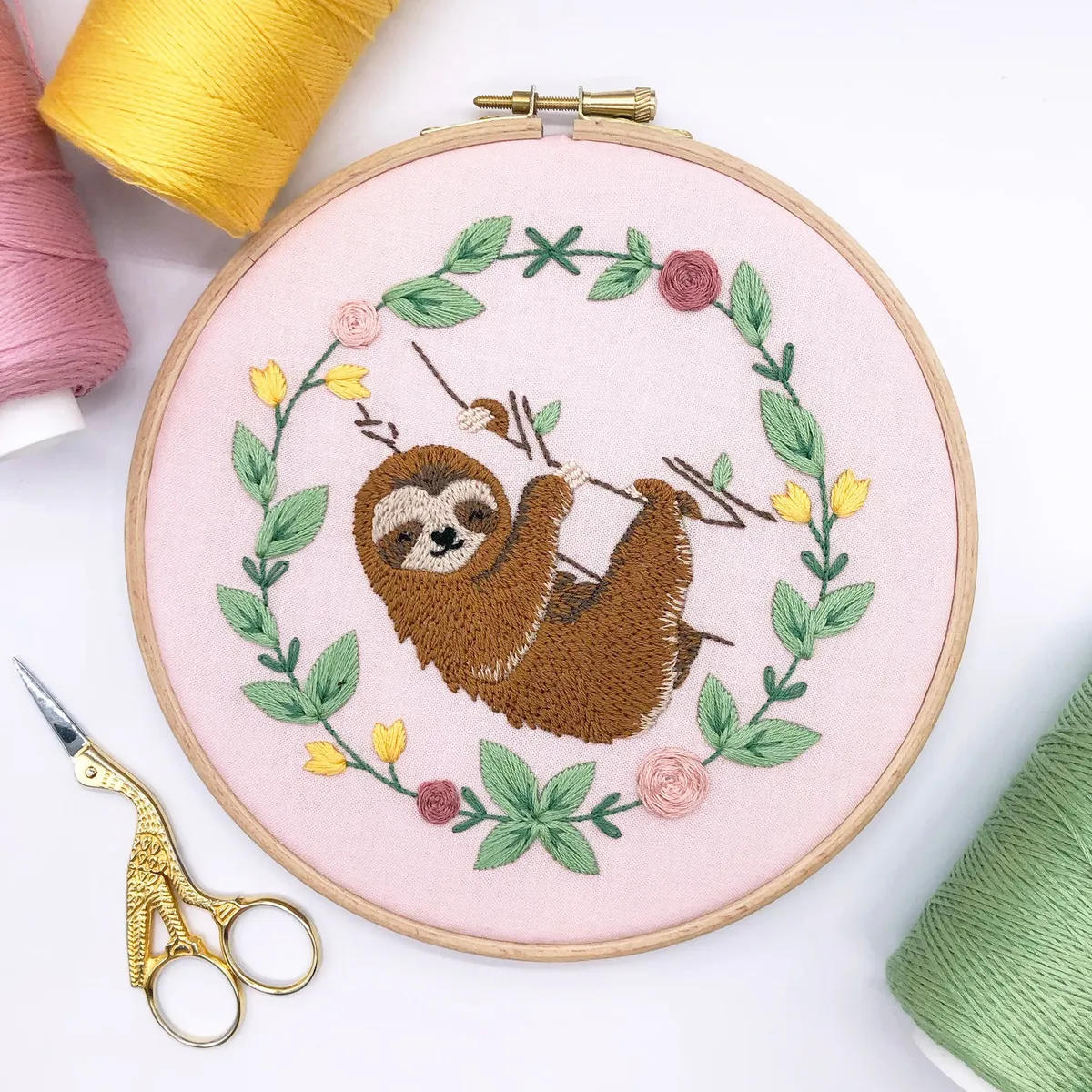 Happy sloth full embroidery kit