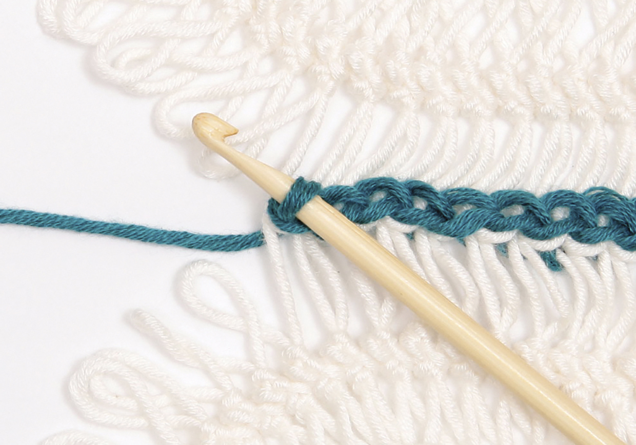 How_to_join_crochet_hairpin_lace_step_02