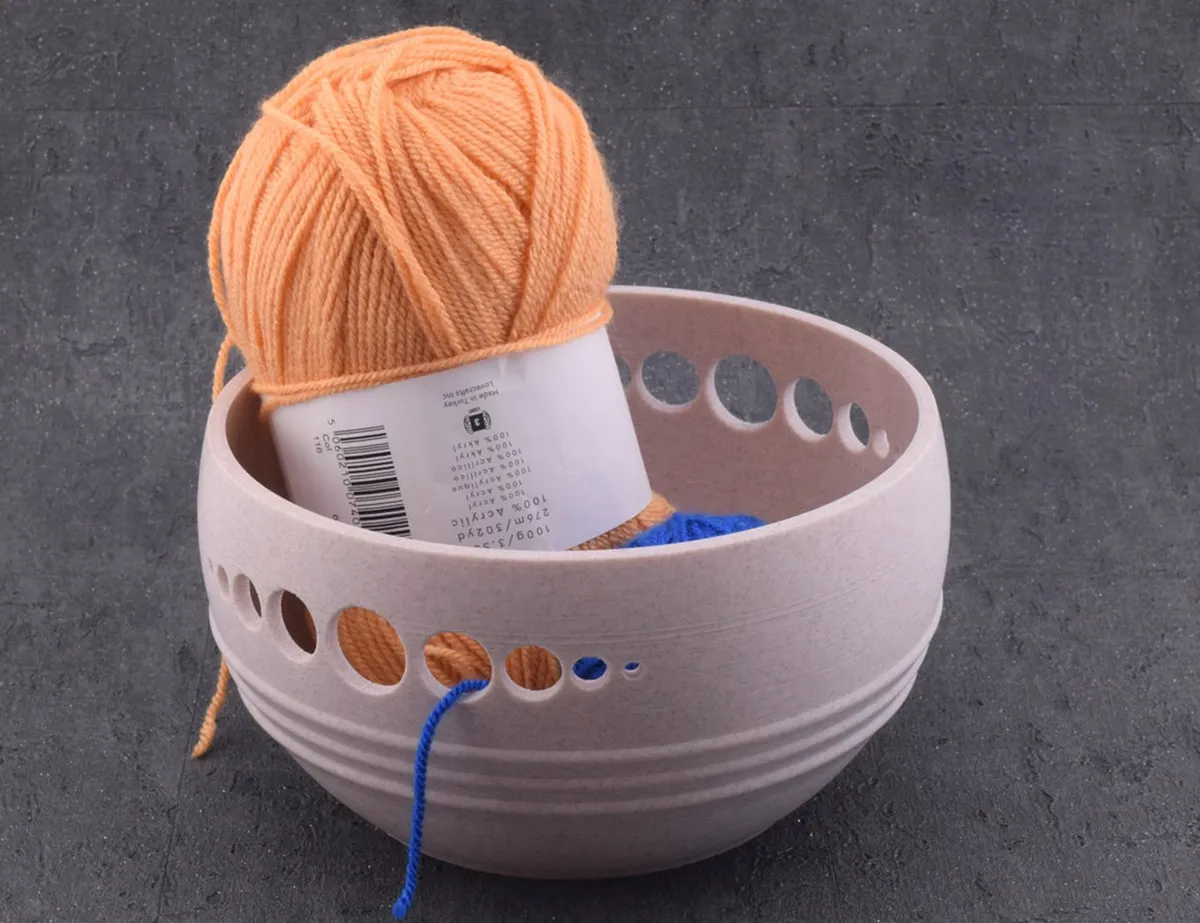 BRUTALLY HONEST YARN BOWL REVIEW - should you buy a yarn bowl?? 