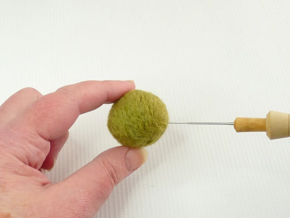 Beginners guide to needle felting step 5