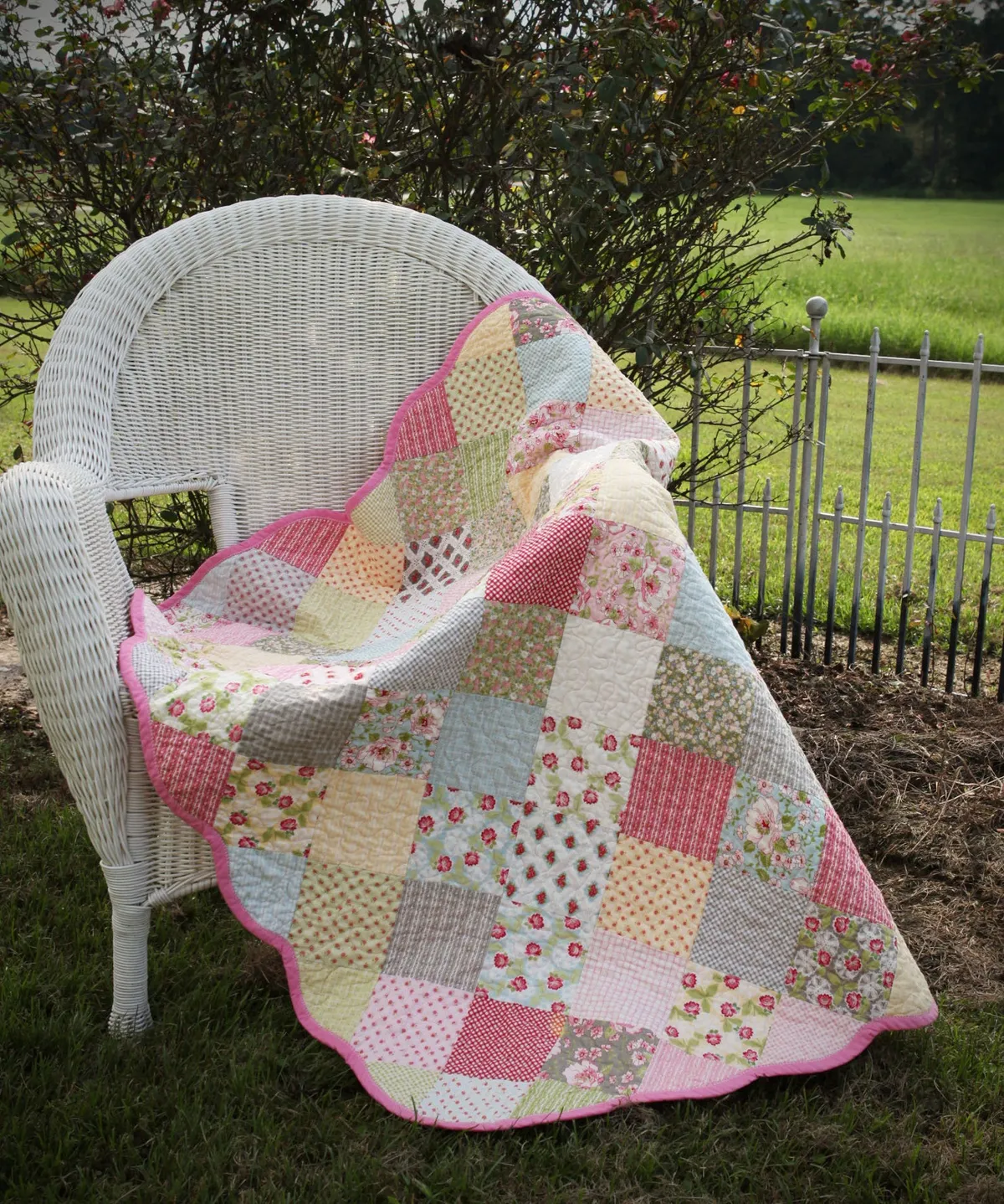 Classic baby girl quilt pattern
