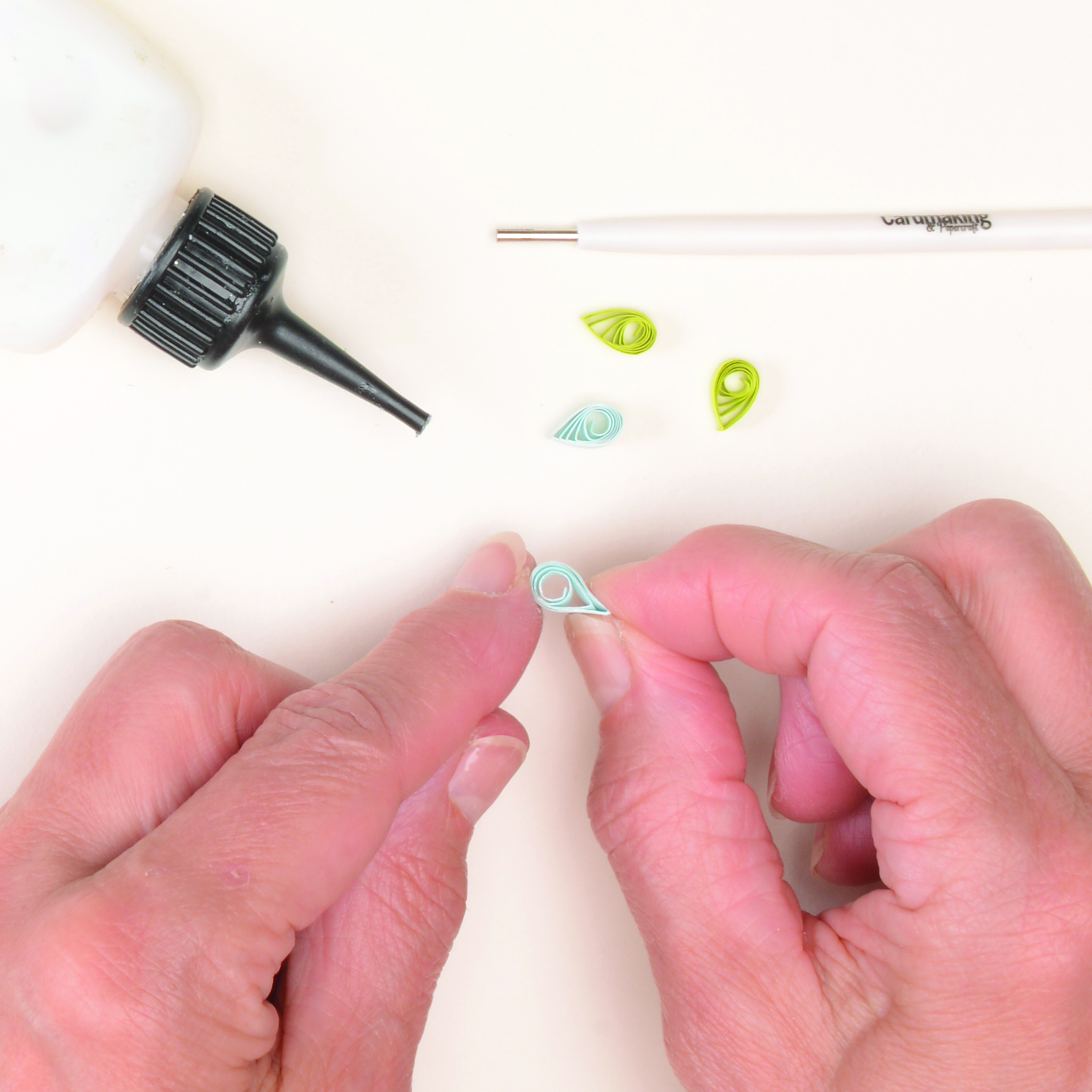 How to make paper beads