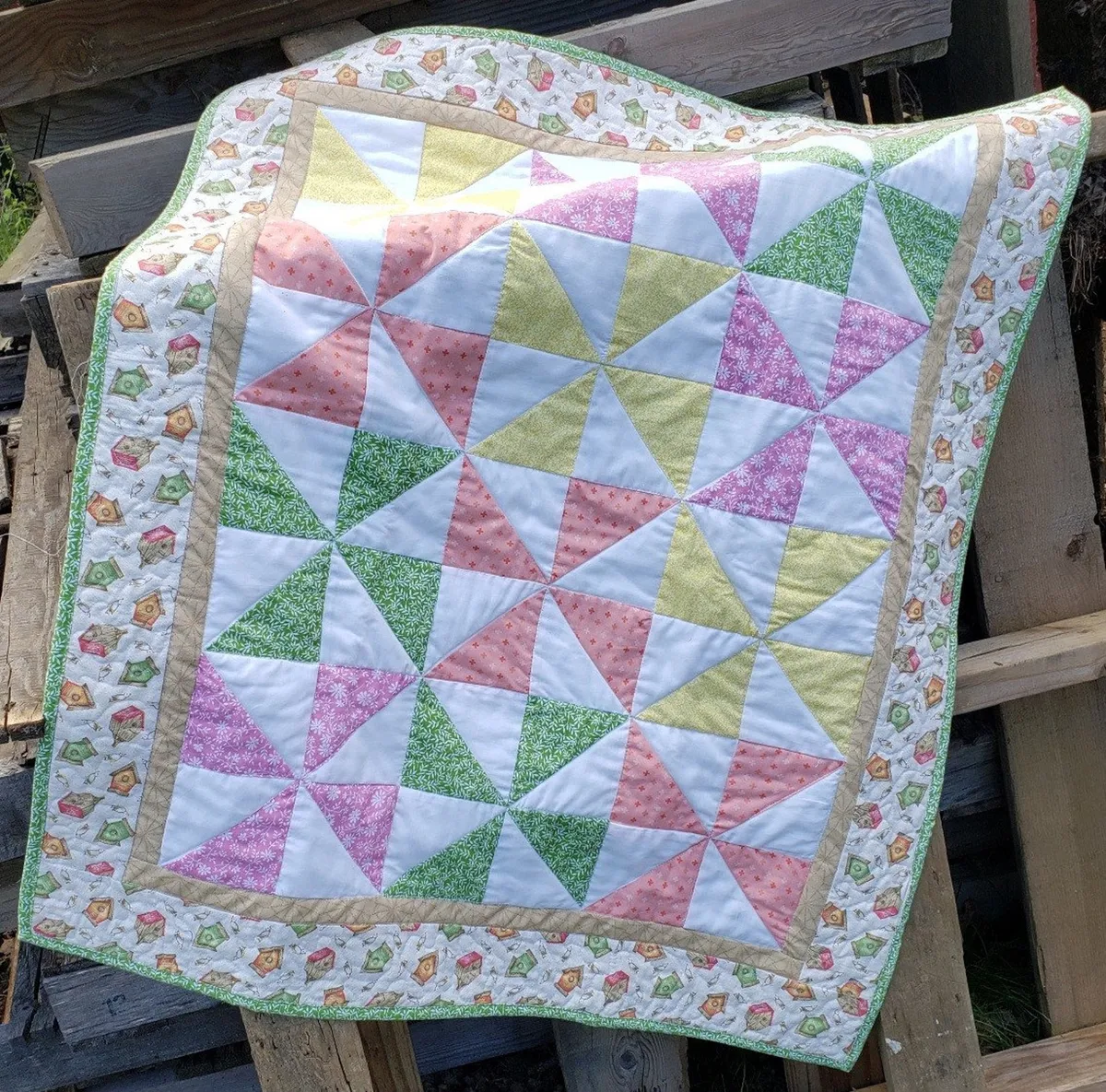 Pinwheel baby quilt pattern