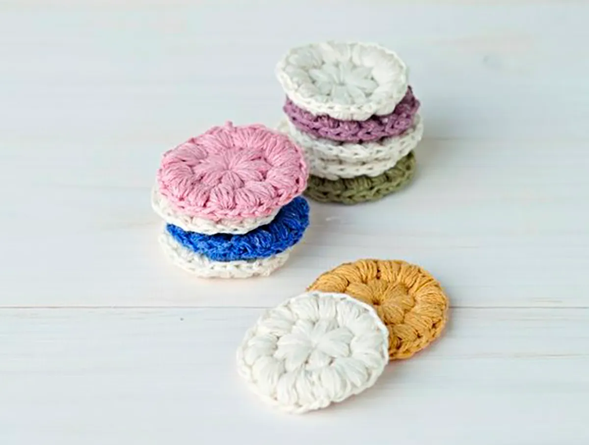 Crochet makeup remover pads pattern - Gathered