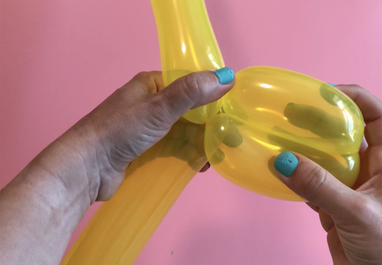 How to make a balloon dog for beginners step 18
