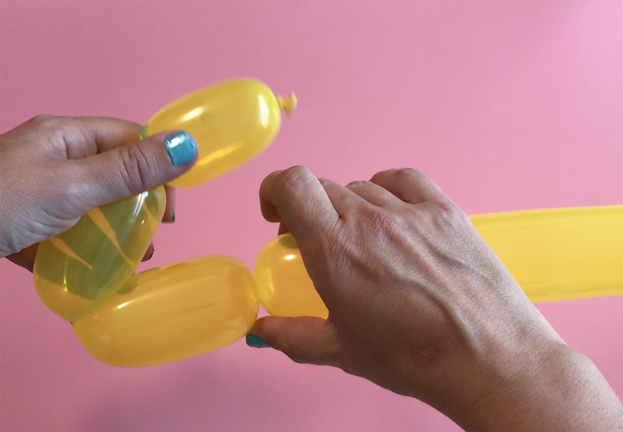 How to make a balloon dog for beginners step 4