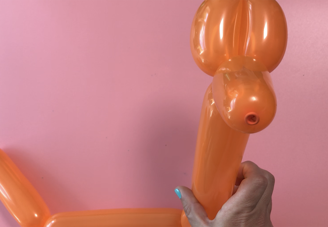 How to make a balloon giraffe for beginners step 8