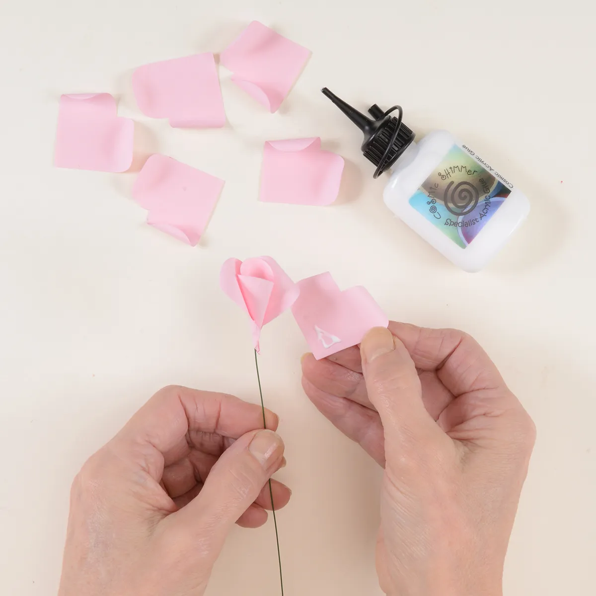 How-to-make-a-flower-bouquet-with-paper-step-3
