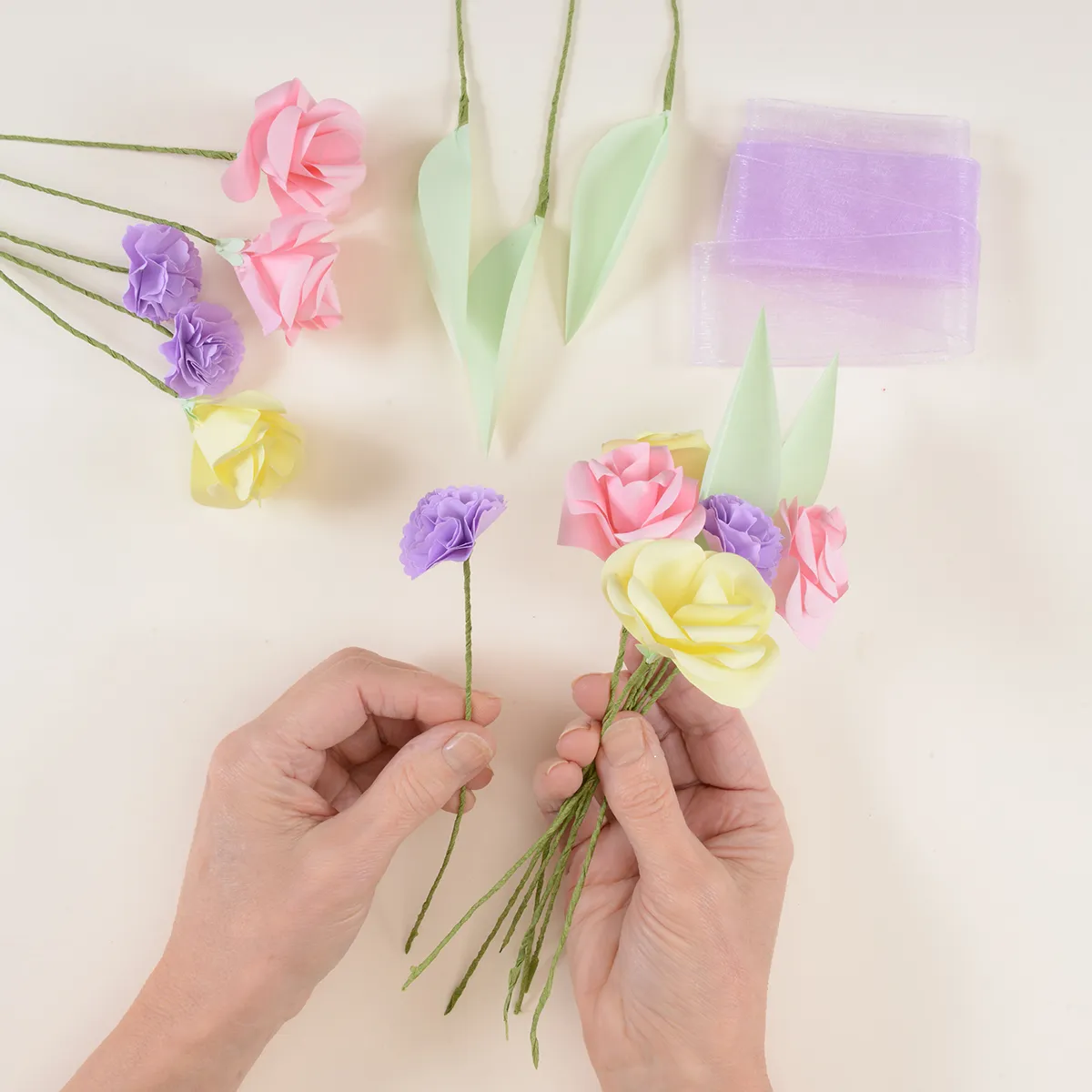 How-to-make-a-flower-bouquet-with-paper-step-8