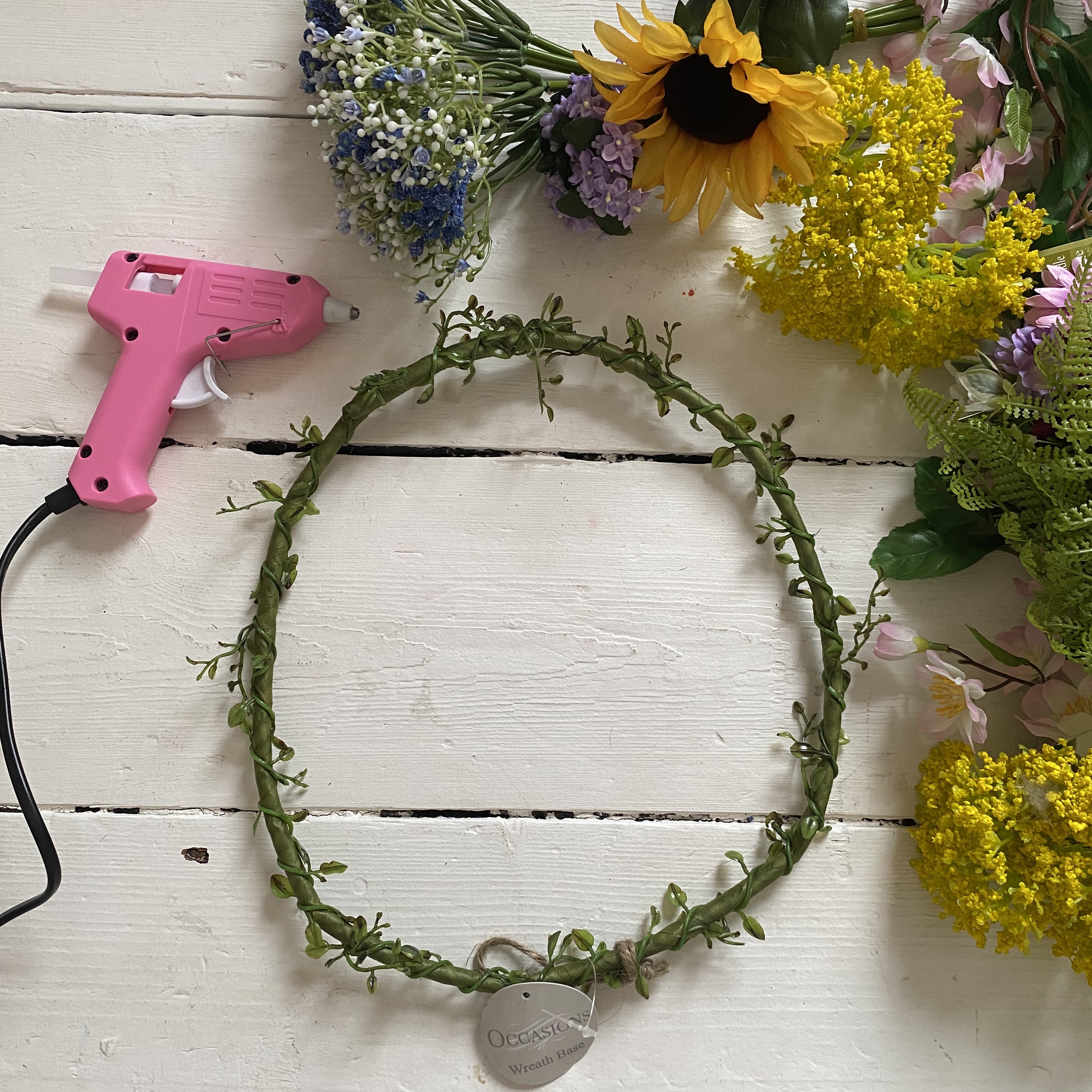 How to make a flower crown with fake flowers step 1