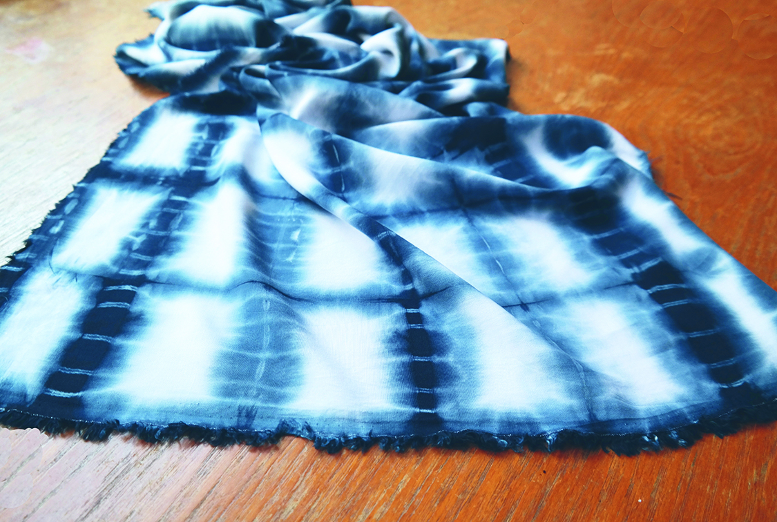 How to make a shibori tie dye scarf