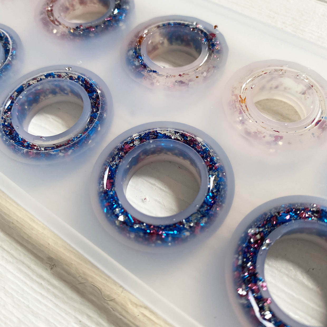How to make resin rings step 4