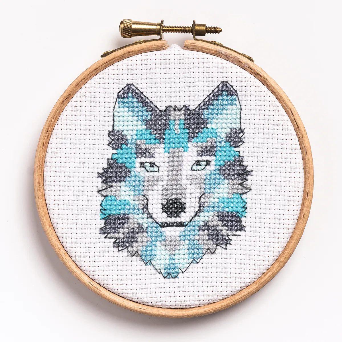 cross stitch wolf sq