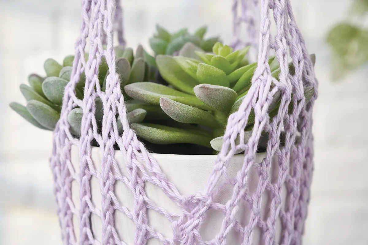 knitted plant holder 2