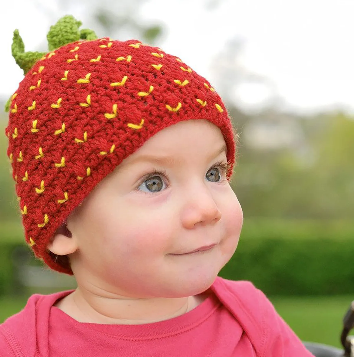 Free_Baby_Strawberry_Hat_Crochet_Pattern