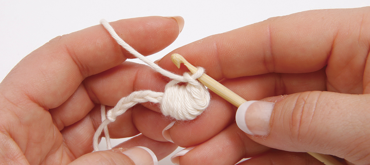 How_to_Irish_crochet_clones_knot_step_06
