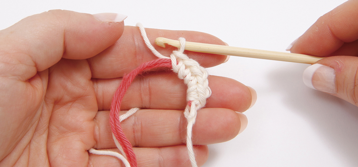 How_to_Irish_crochet_foundation_cord_step_04