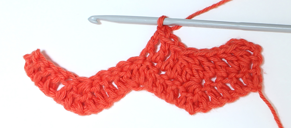 How_to_crochet_chevron_simple_stitch_Step_16