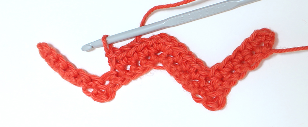 How_to_crochet_chevron_stitch_dc_step_13