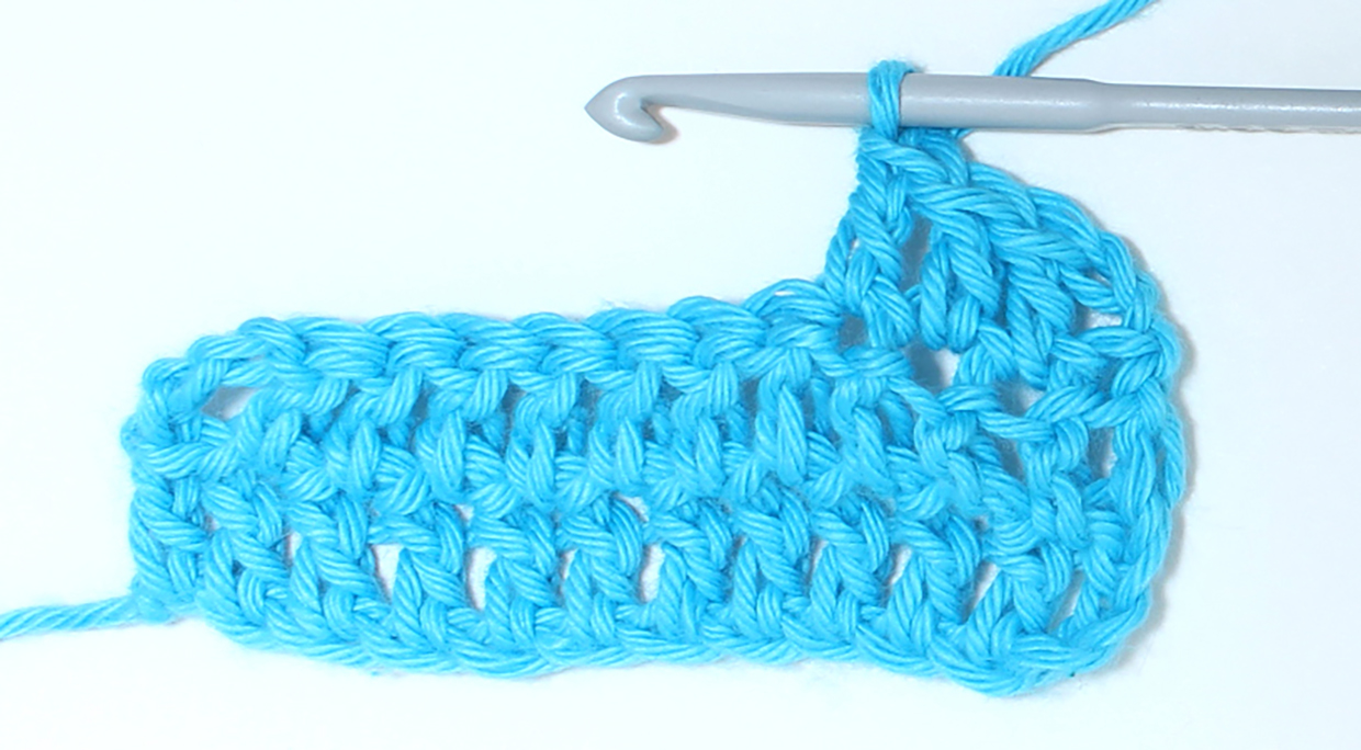 How_to_decrease_crochet_tr_step_03