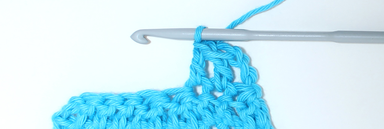 How_to_decrease_crochet_tr_step_09