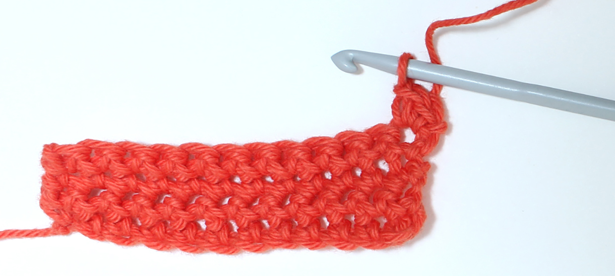 How_to_increase_crochet_dc_step_03
