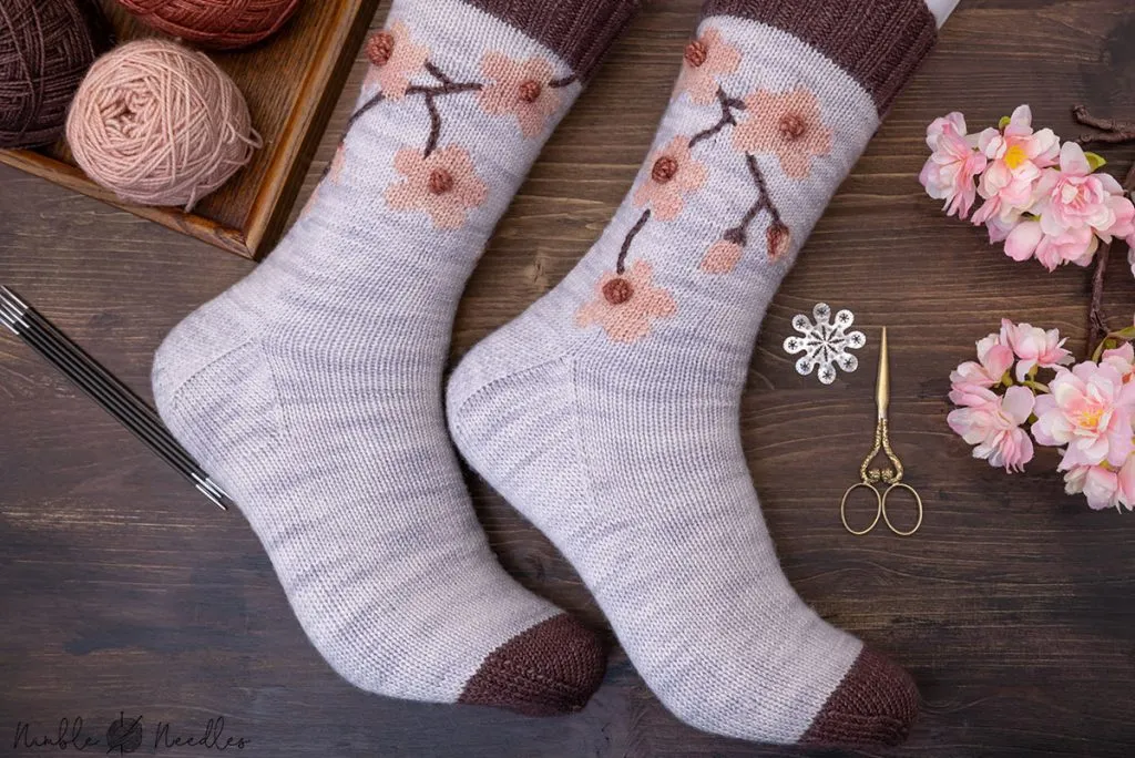 knitted flower pattern easy free socks
