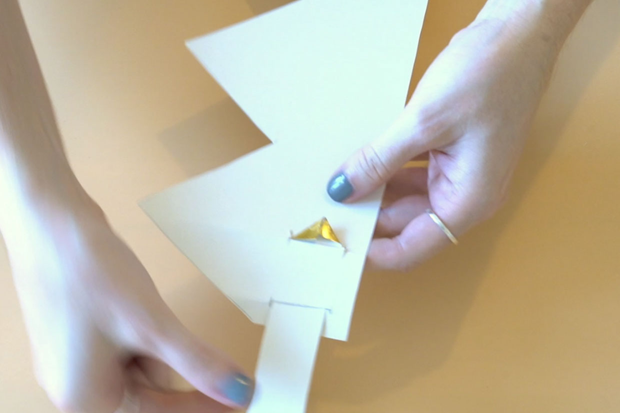 how to make a crown out of paper step 12