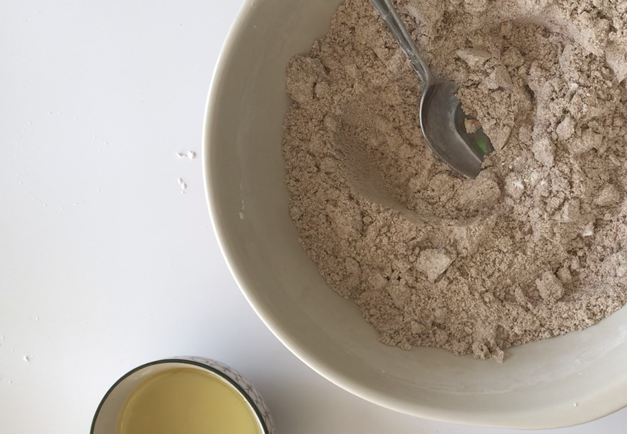 How to make kinetic sand – easy kinetic sand recipe - Gathered