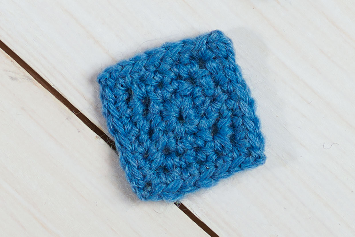 double-crochet-square-in-the-round