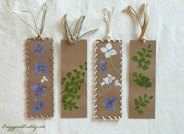 easy fall craft kids leaf bookmarks