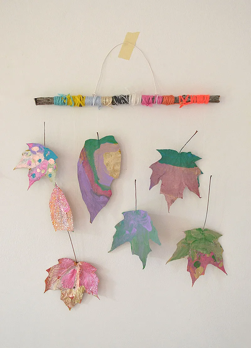 easy fall craft kids leaf wall hanging